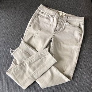 Mudd Distressed Mid Rise Ankle Jeans